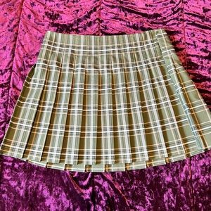 Olive green pleated mini skirt